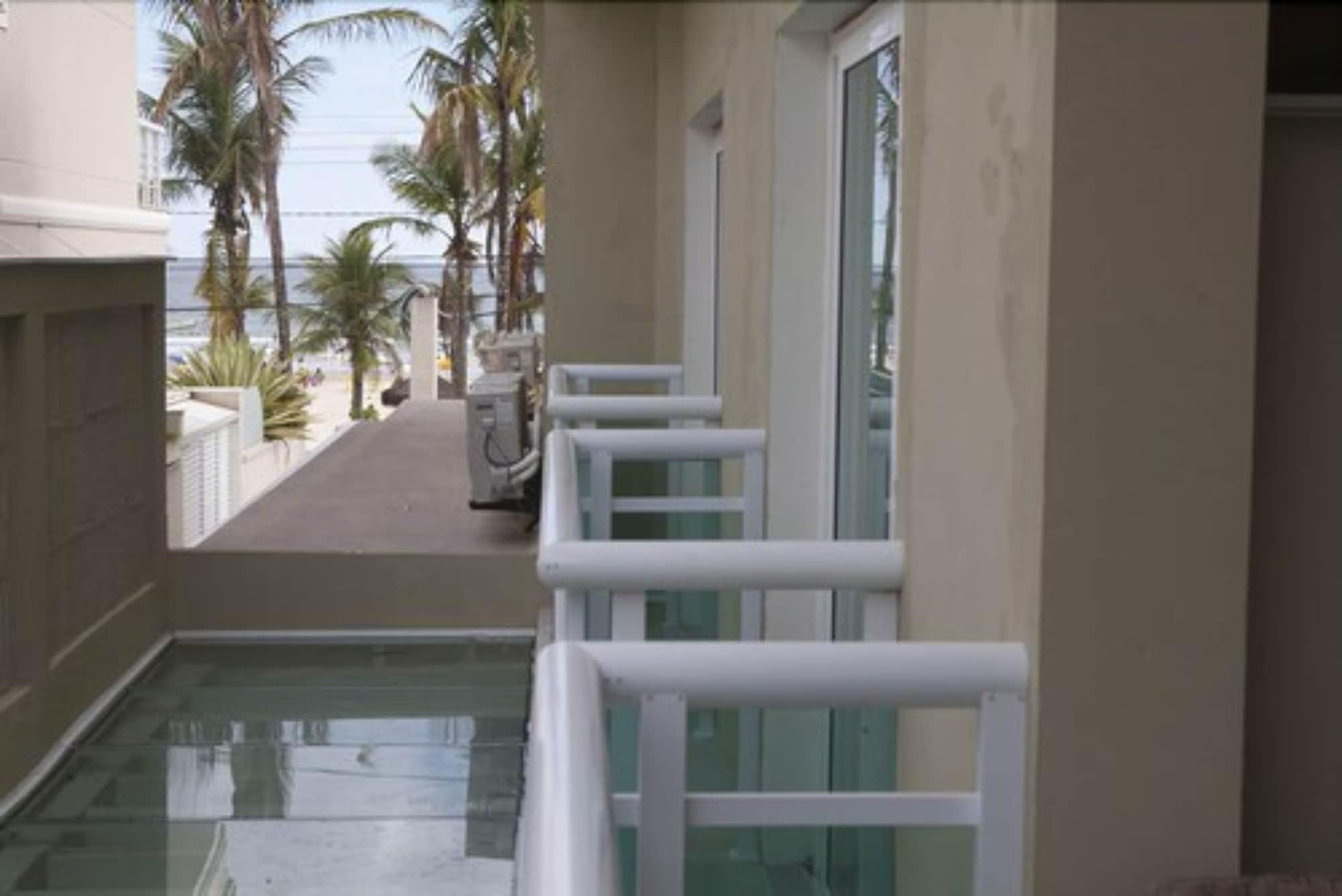 Hotel Vicino Al Mare Гуаружа Экстерьер фото